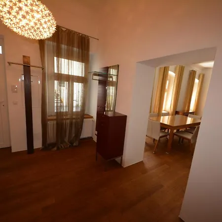 Wohnanders * Fuerstenfeld